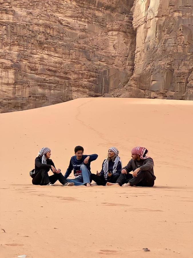 Rum Paradise Luxuri Camp Wadi Rum Buitenkant foto