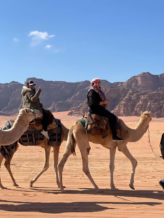 Rum Paradise Luxuri Camp Wadi Rum Buitenkant foto