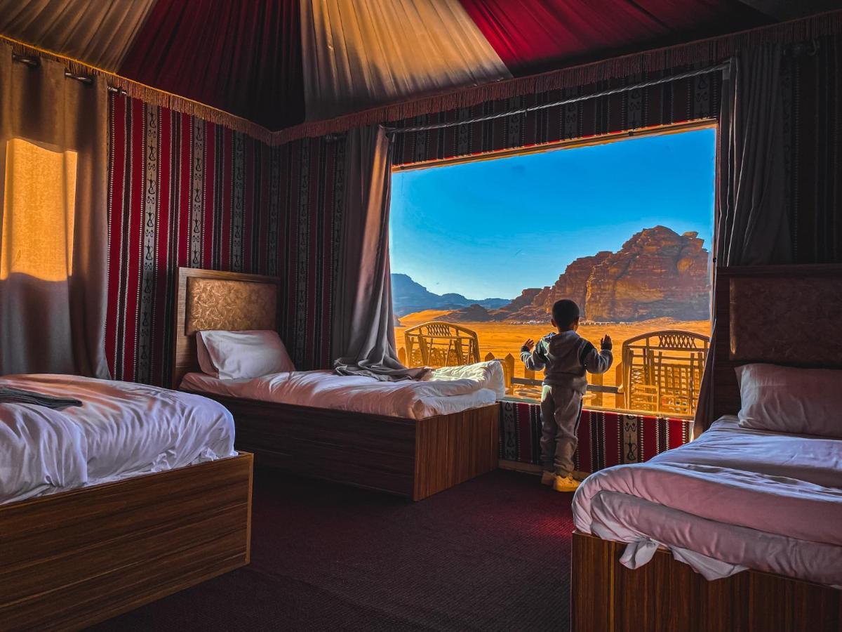 Rum Paradise Luxuri Camp Wadi Rum Buitenkant foto